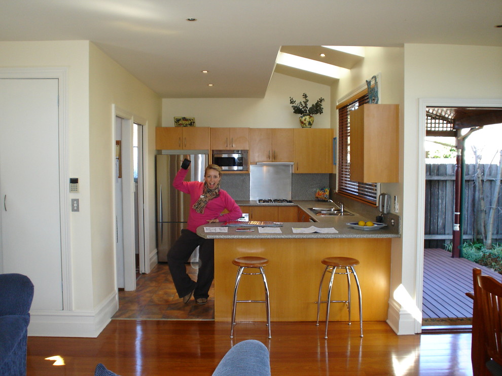 Traditional kitchen in Sydney.