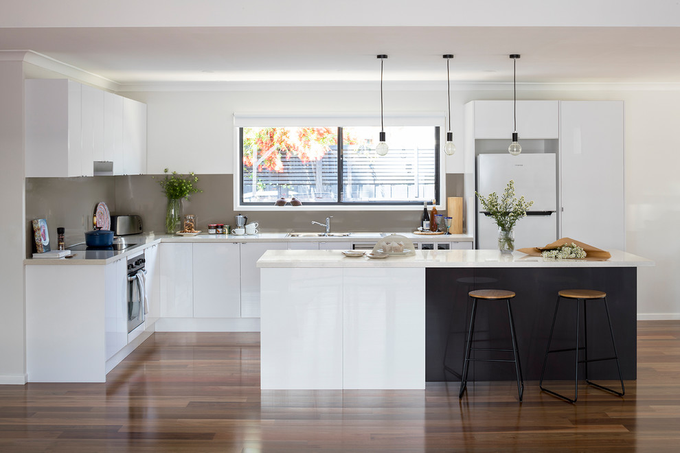Inspiration Coastal Getaway Contemporary Kitchen Melbourne By Kaboodle Kitchen Houzz
