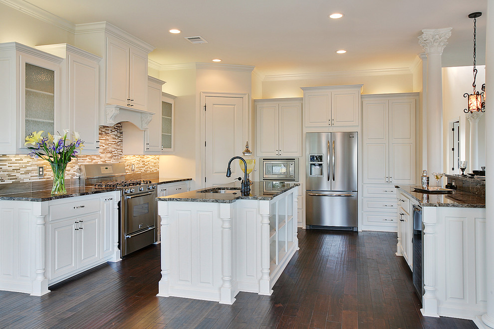 Inspiration for a timeless kitchen remodel in New Orleans