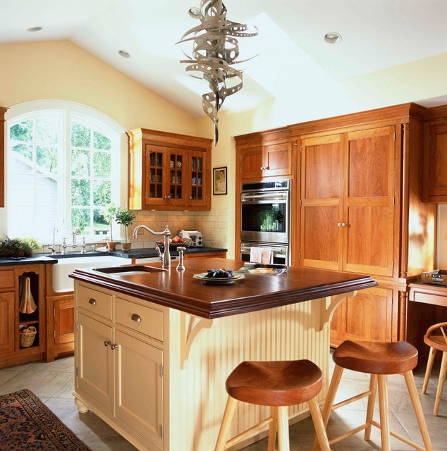 Ireland in CT - Traditional - Kitchen - New York - by Christine Donner Kitchen  Design Inc. | Houzz IE