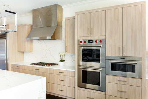 Modern kitchen design with Melamine and Laminate Cabinets in light wood finish