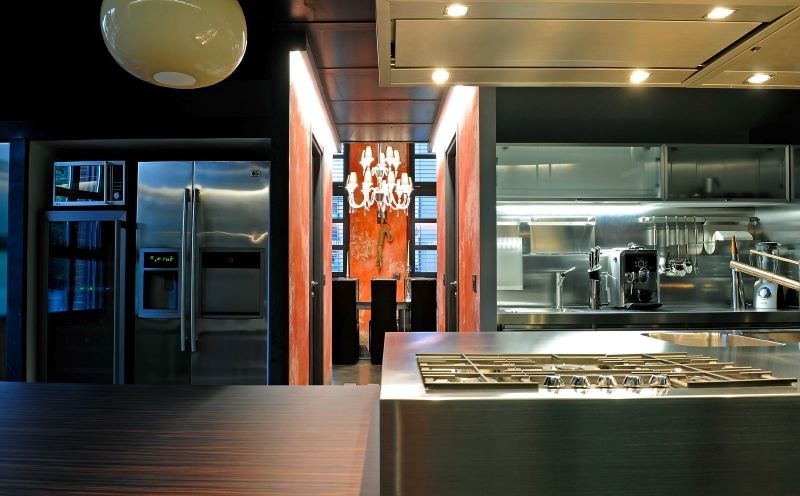 Inspiration for an industrial kitchen remodel in Milan