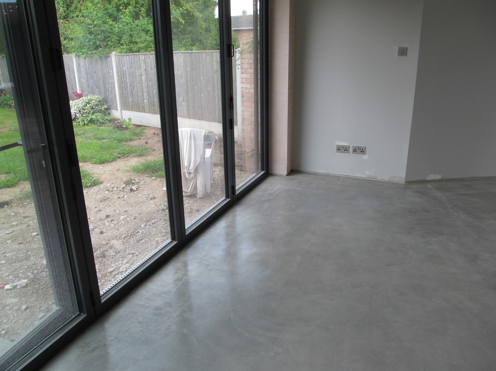 ITS AN INDUSTRIAL LOOKING POLISHED CONCRETE EFFECT FLOORING FOR YORK