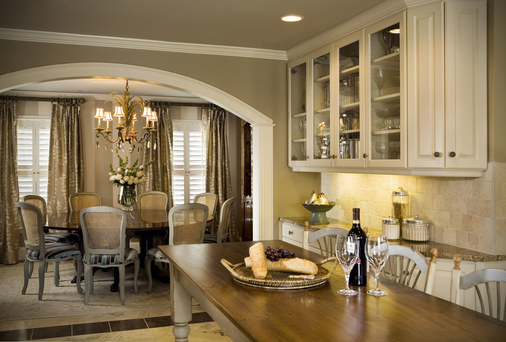 Ivy HallColumbia, SC Traditional Kitchen Charlotte by LGB