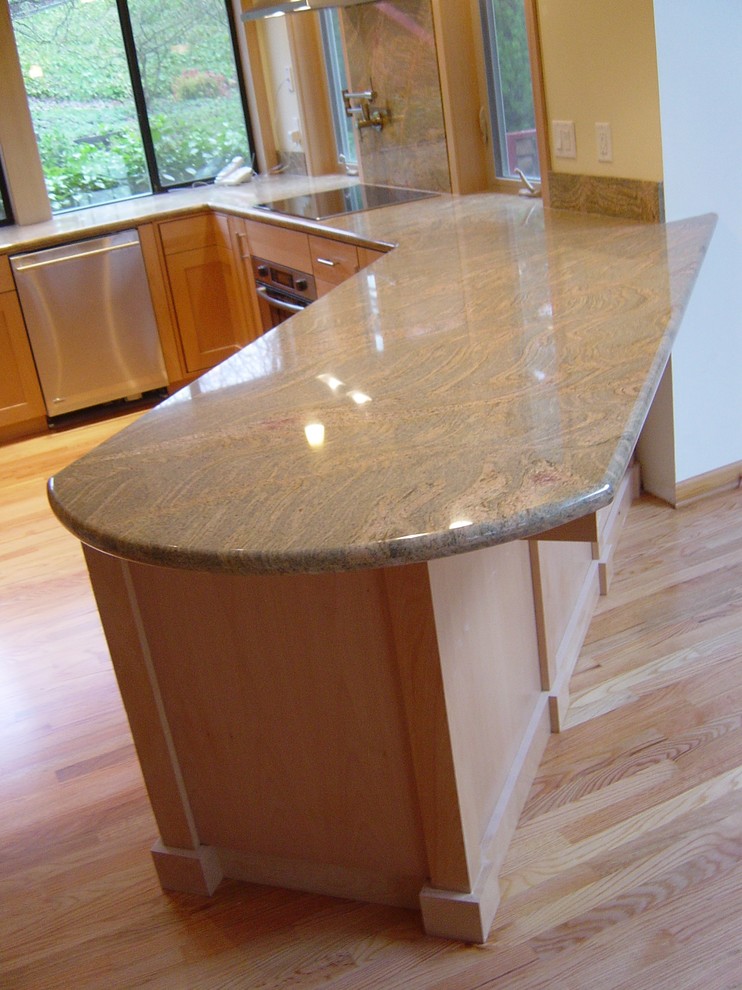 Inspiration for a timeless kitchen remodel in Portland