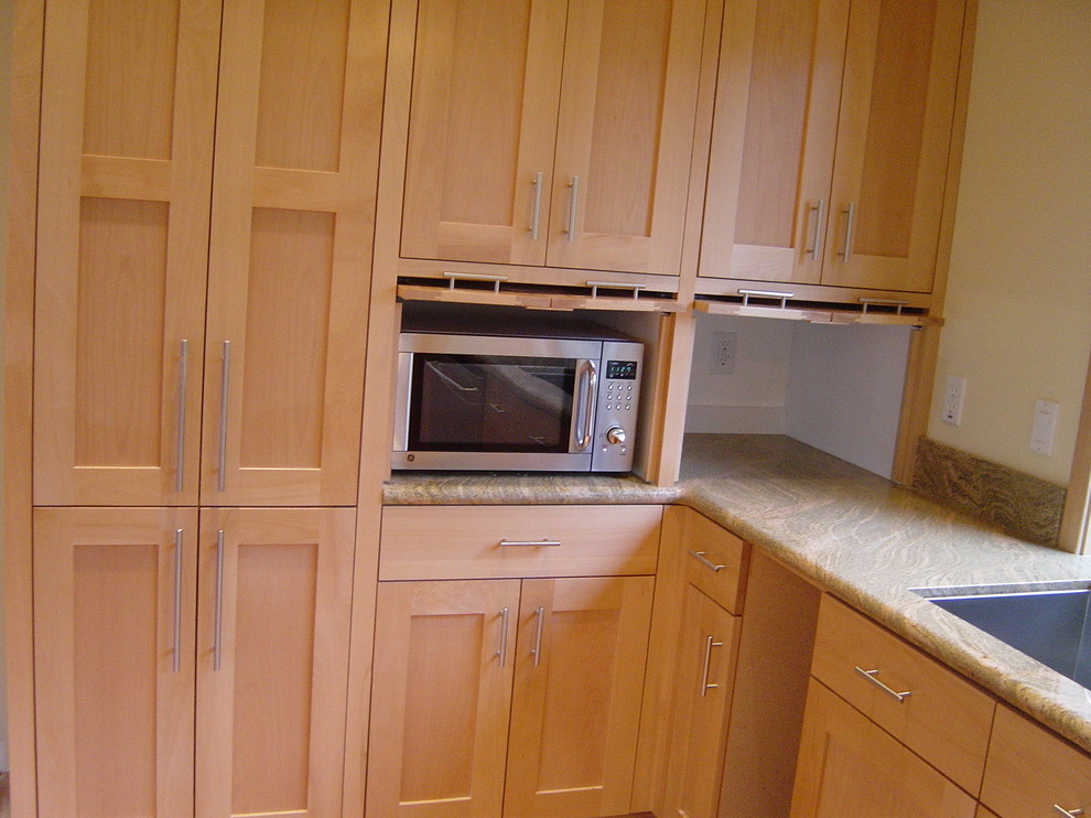 Inspiration for a timeless kitchen remodel in Portland