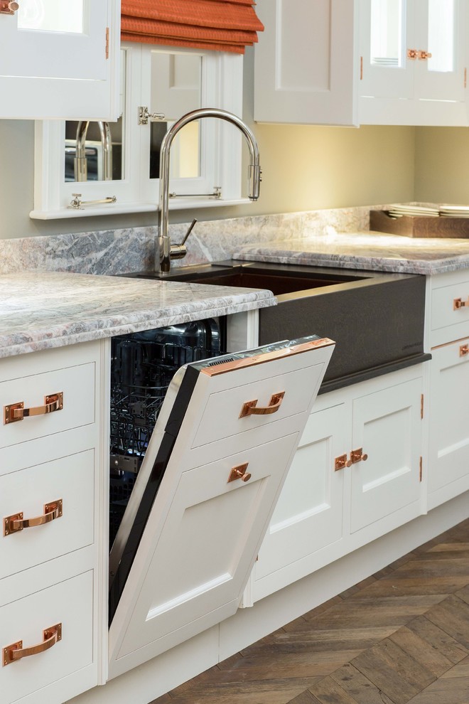 Jenn Air S Manhattan Showroom Featuring Christopher Peacock Cabinetry Traditional Kitchen Other By Jennair