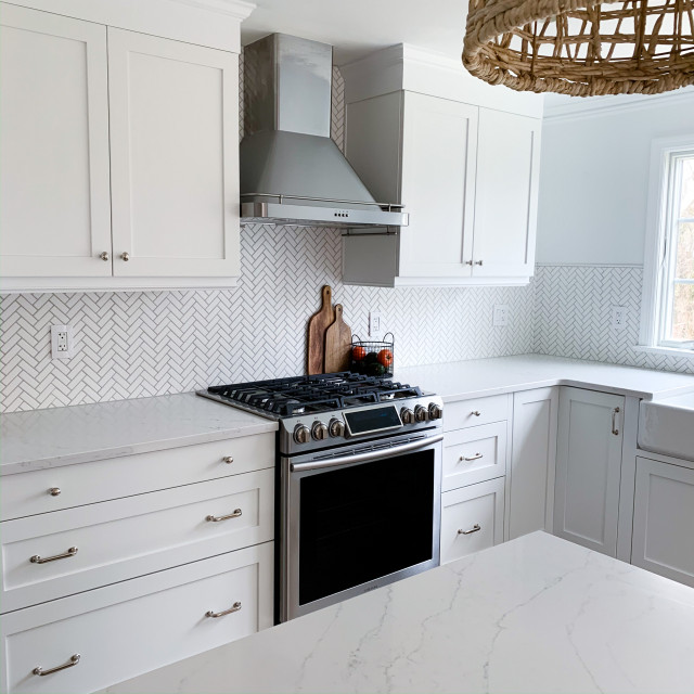 Jennifer S Kitchen Traditional Kitchen New York By Scherr S Cabinets Doors Inc Houzz Uk