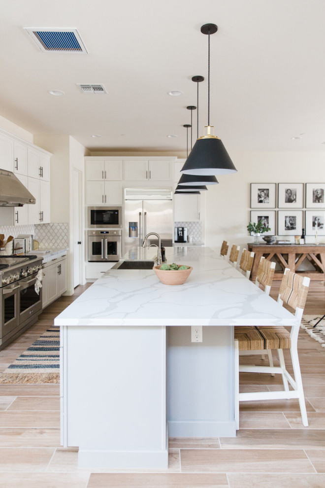Kitchen - cottage kitchen idea in Phoenix
