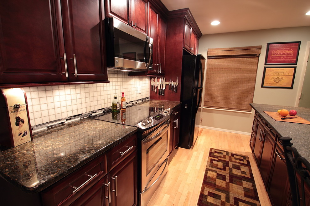 Joan Kitchen , Cherry Traditional Kitchen Columbus by Sembro