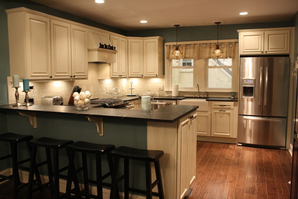 Job photos and such - Traditional - Kitchen - Philadelphia 