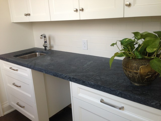 Judy And Greg S Kitchen American Traditional Kitchen Toronto By Greensville Soapstone Company Houzz