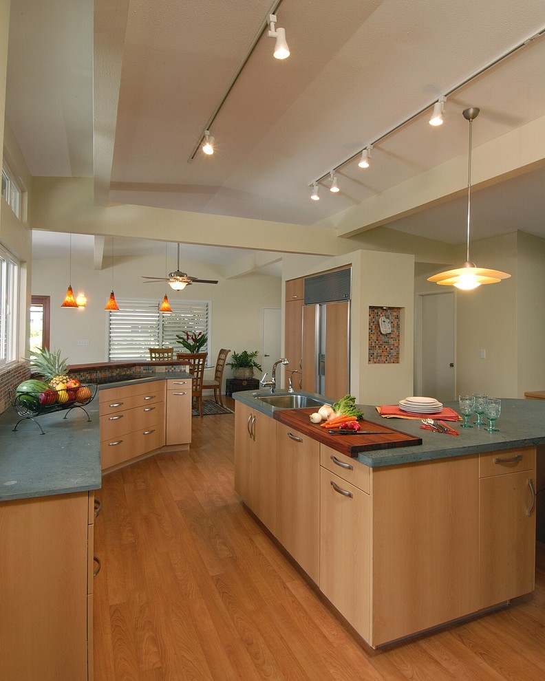 Kailua kitchen Contemporary Kitchen Hawaii by Archipelago