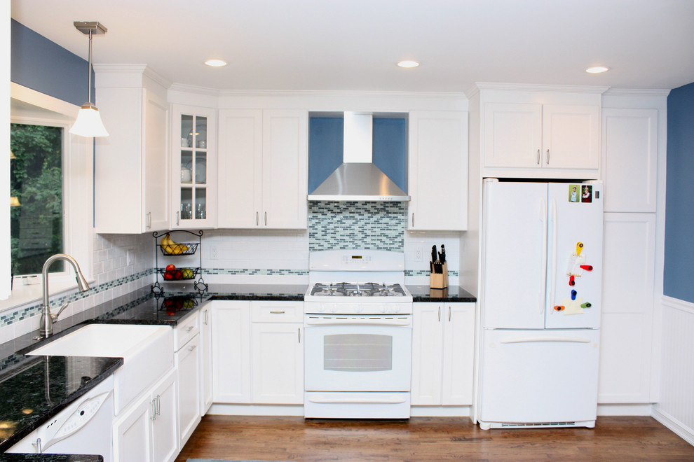 Karen's Kitchen, New Rochelle Traditional Kitchen New York by