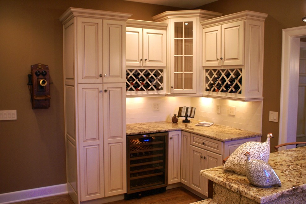 KDG Portfolio Traditional Kitchen Indianapolis by Kidwell