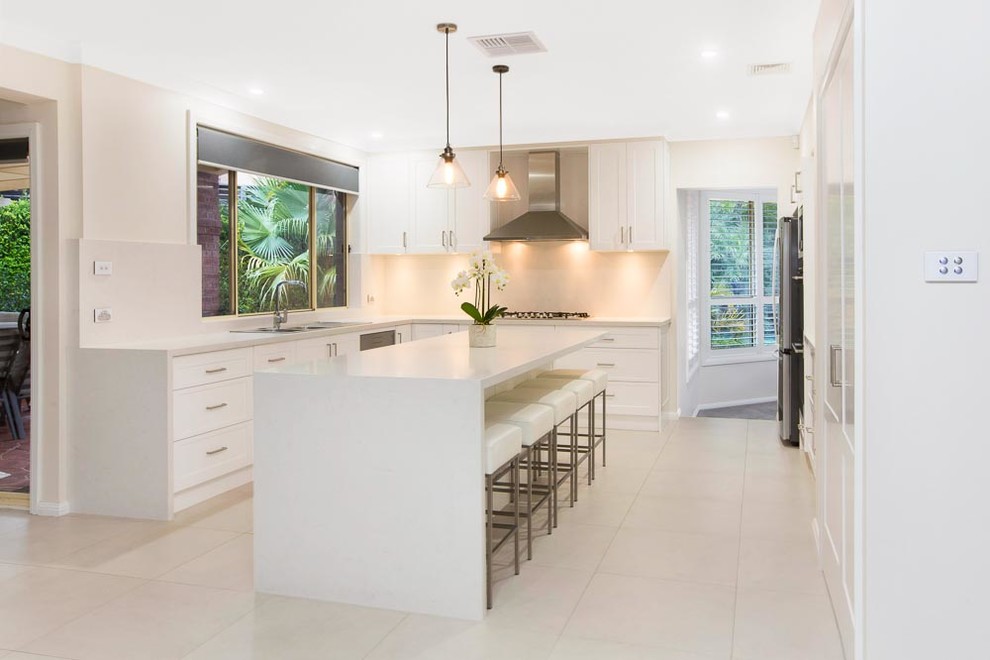 This is an example of a traditional kitchen in Sydney.