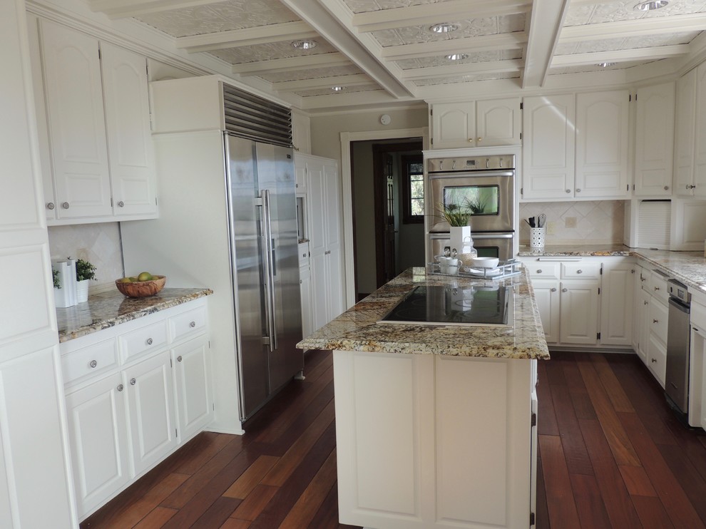 Kenmare Drive, Bloomington Interior repaint & Kitchen