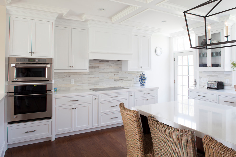 Example of a beach style kitchen design in Portland Maine