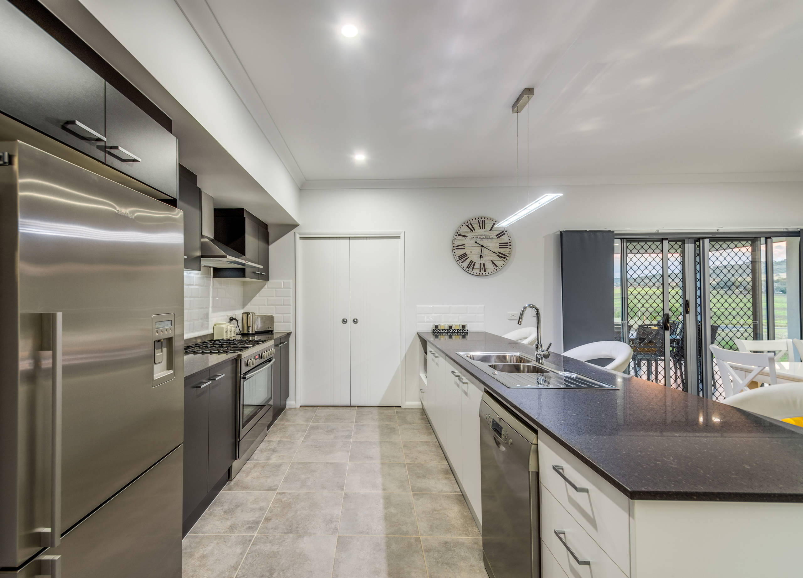 Kentucky 260 Mountain Facade Contemporary Kitchen Other By Stroud Homes Toowoomba Houzz