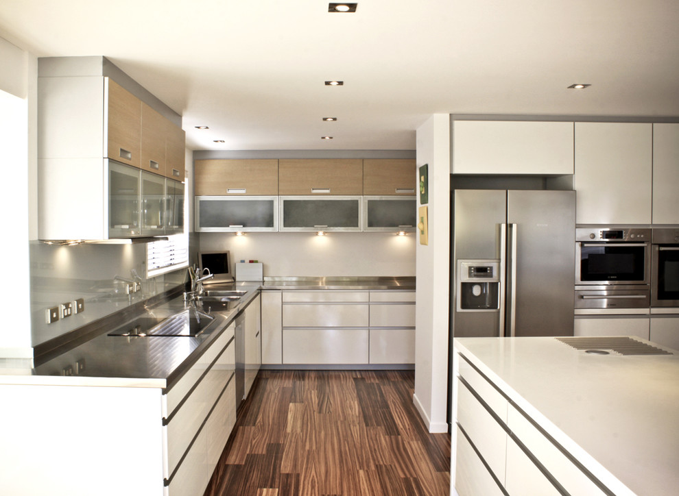 Khandallah, Wellington Kitchen Wellington by Damian Hannah