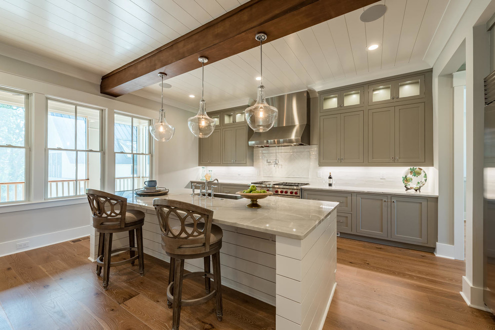 Inspiration for a transitional kitchen remodel in Charleston