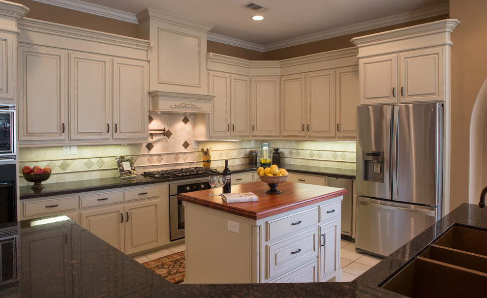 Kirby Kitchen Traditional Kitchen Houston by Windham