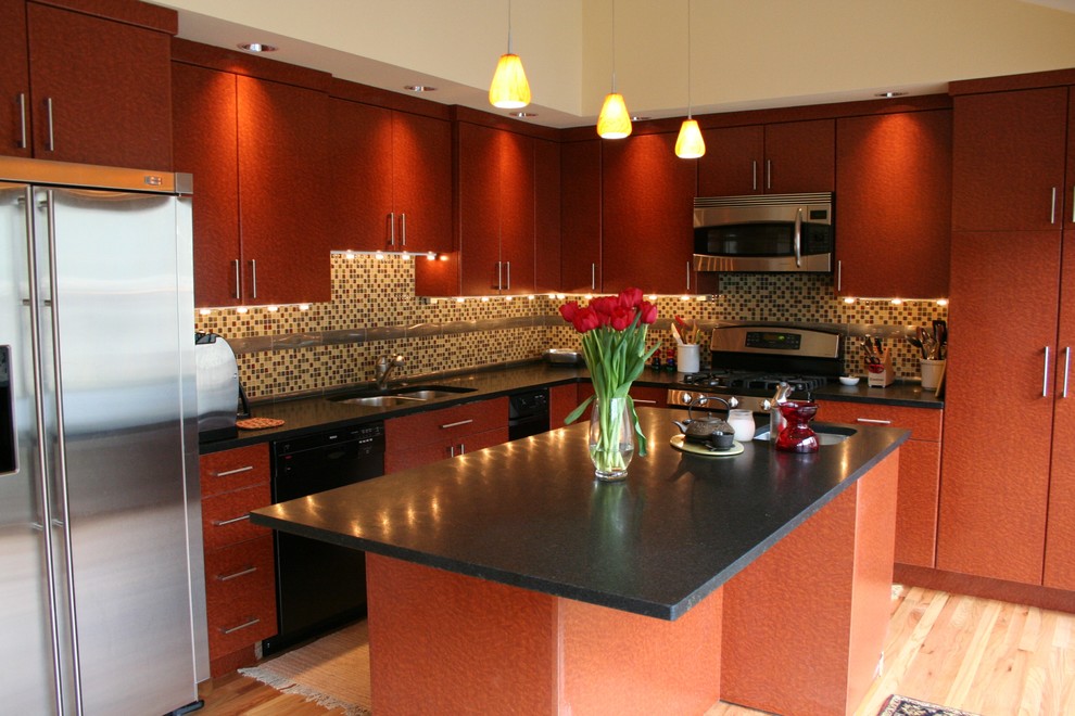 Kirkland kitchen Contemporary Kitchen Seattle by Artisan Design