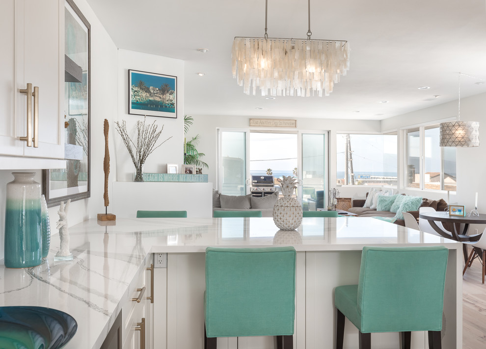 Design ideas for a beach style kitchen in Los Angeles.