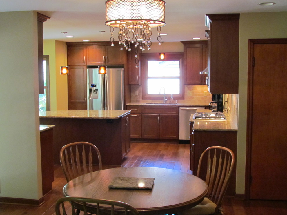 Kitchen 5 - Traditional - Kitchen - Milwaukee - by Remodeling