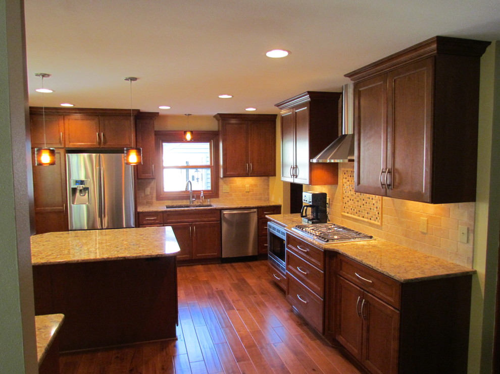 Kitchen 5 - Traditional - Kitchen - Milwaukee - by Remodeling ...