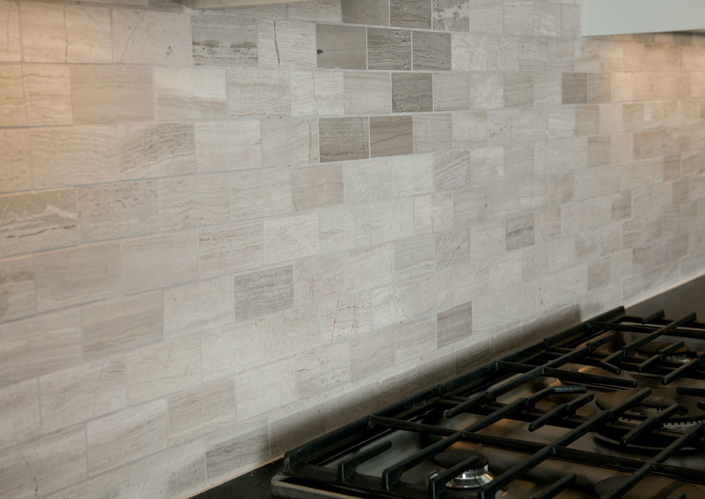 Kitchen photo in Minneapolis