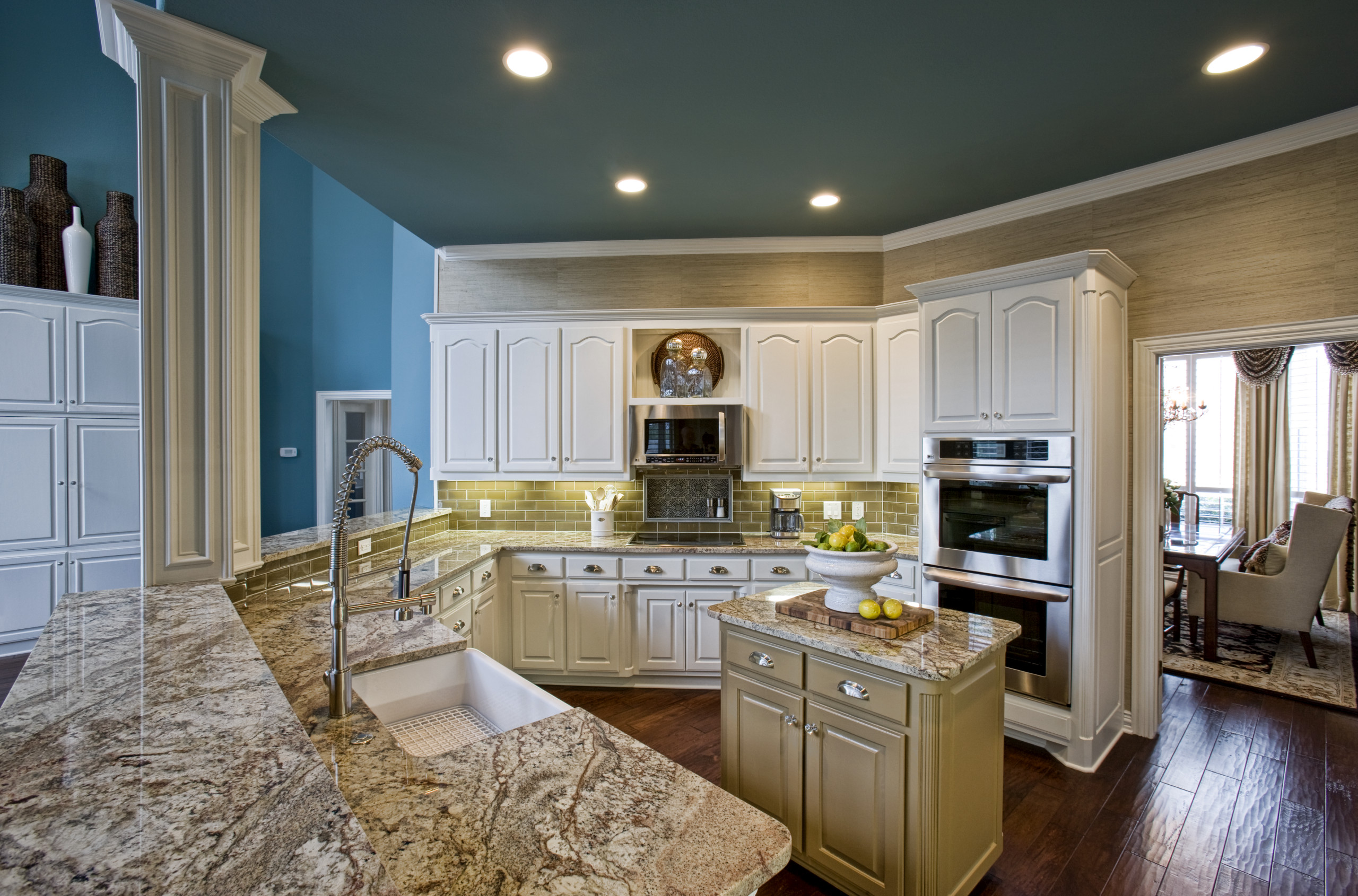 10 Unique Kitchens Layouts That Will Make You Go OMG