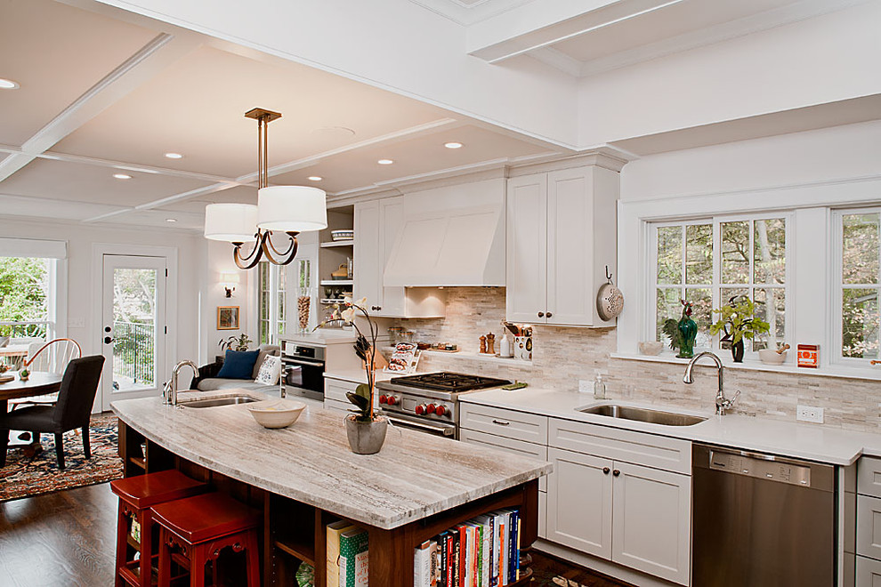 Inspiration for a classic kitchen in Atlanta with stainless steel appliances and limestone splashback.
