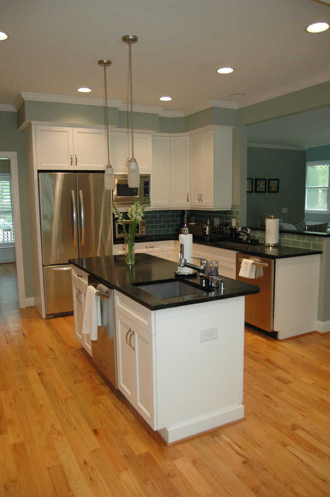 Traditional Kitchen Raleigh by Kitchen & Bath Galleries of Chapel