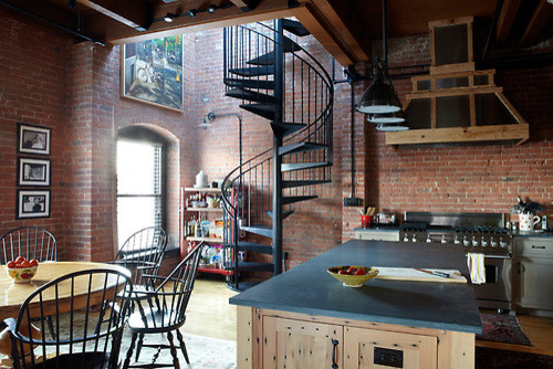 Rustikale Küche mit Kücheninsel in Boston