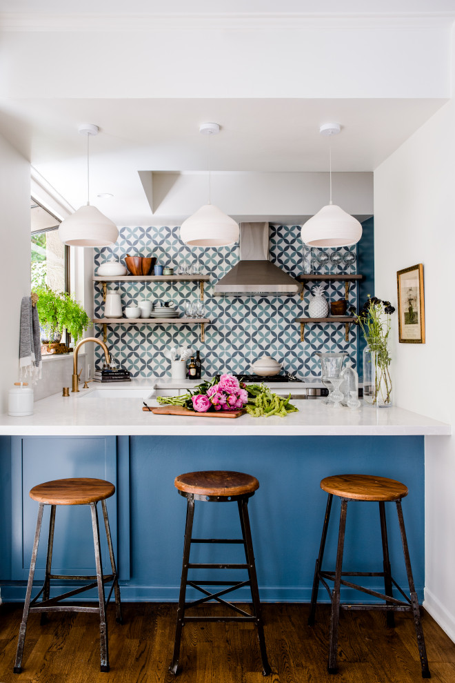 This is an example of a bohemian kitchen in Los Angeles.