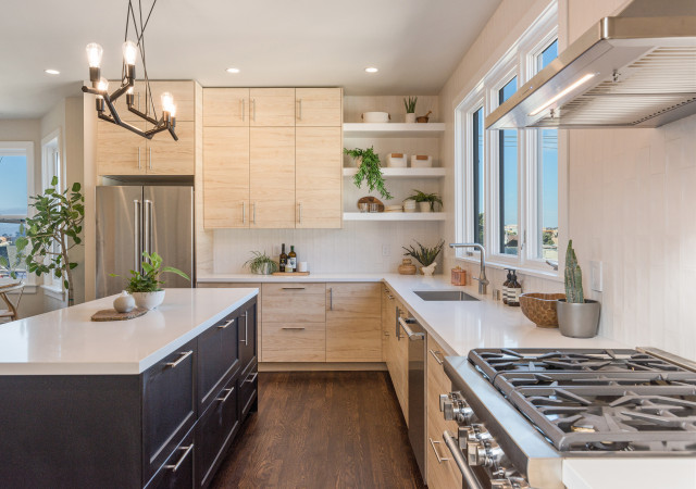 Islands are the crown jewel of kitchen renovations, Houzz study finds -  TileLetter