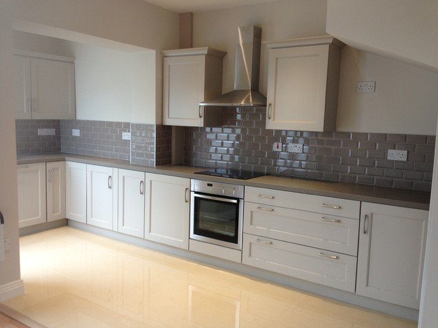 grey bevelled kitchen wall tiles