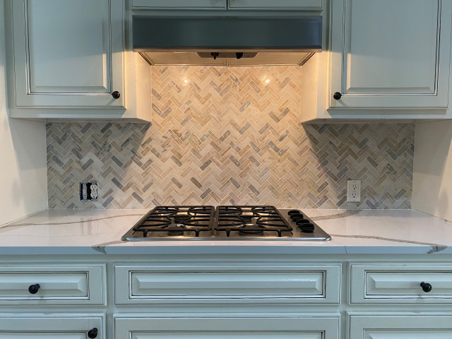 KITCHEN Backsplash - Polished Dolomite 4