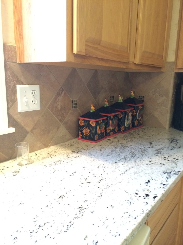 Designer Kitchen Backsplashes With Glass Tile And Stone preview