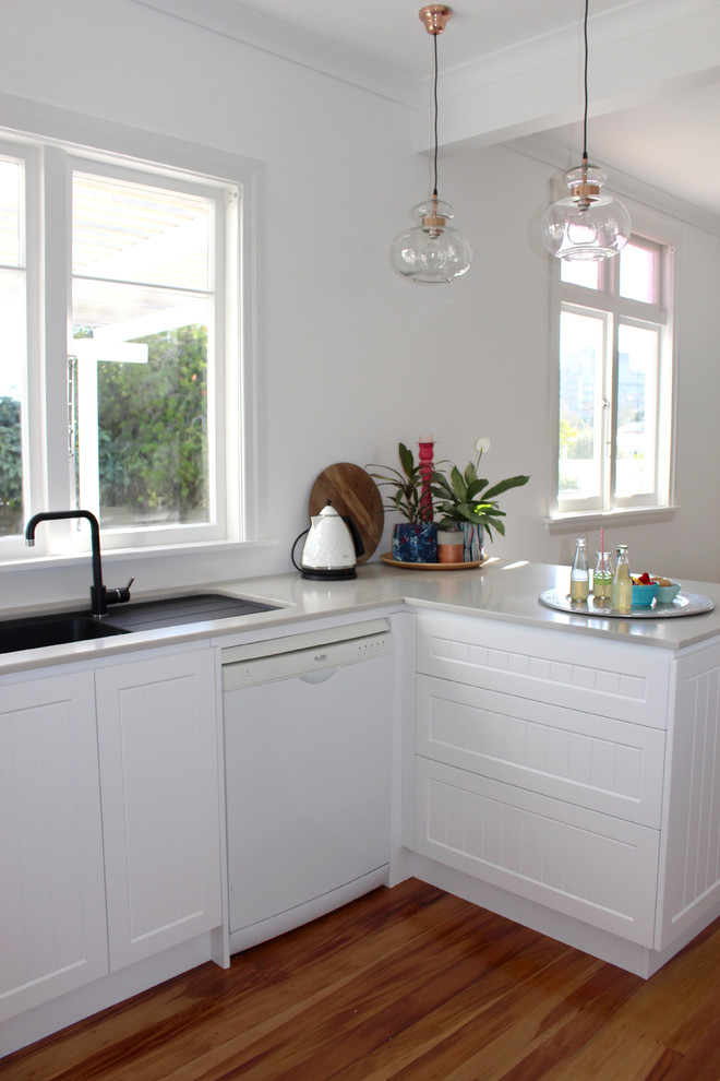 Inspiration for a transitional kitchen remodel in Napier-Hastings