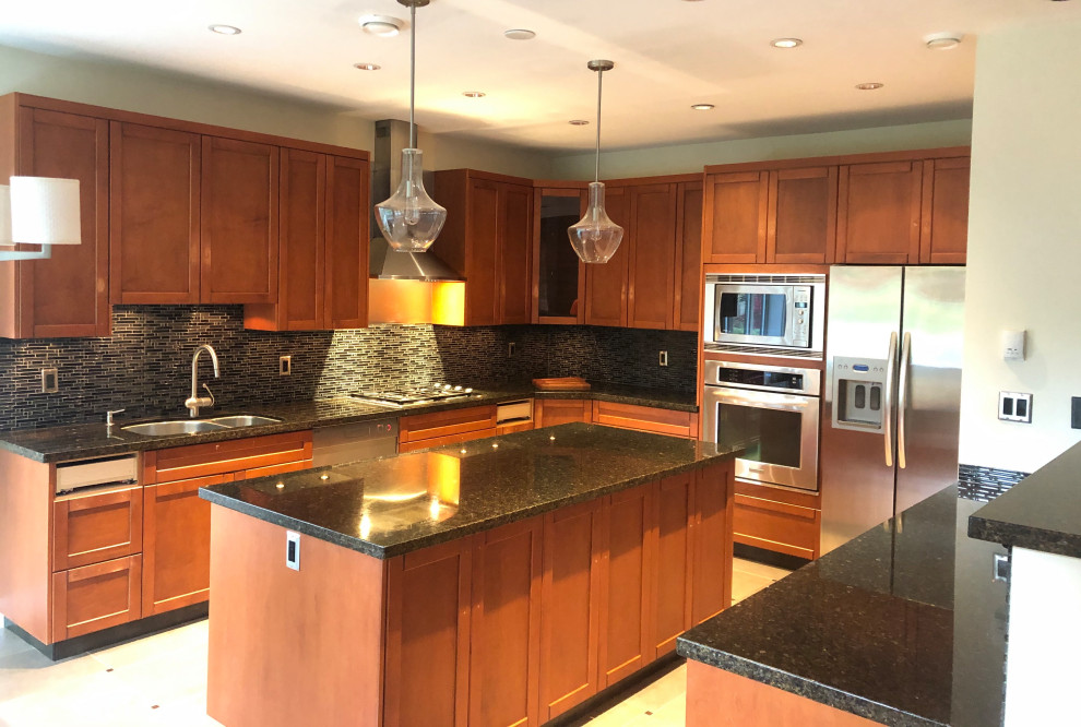Kitchen Refinishing OffWhite with Navy Blue Island Before