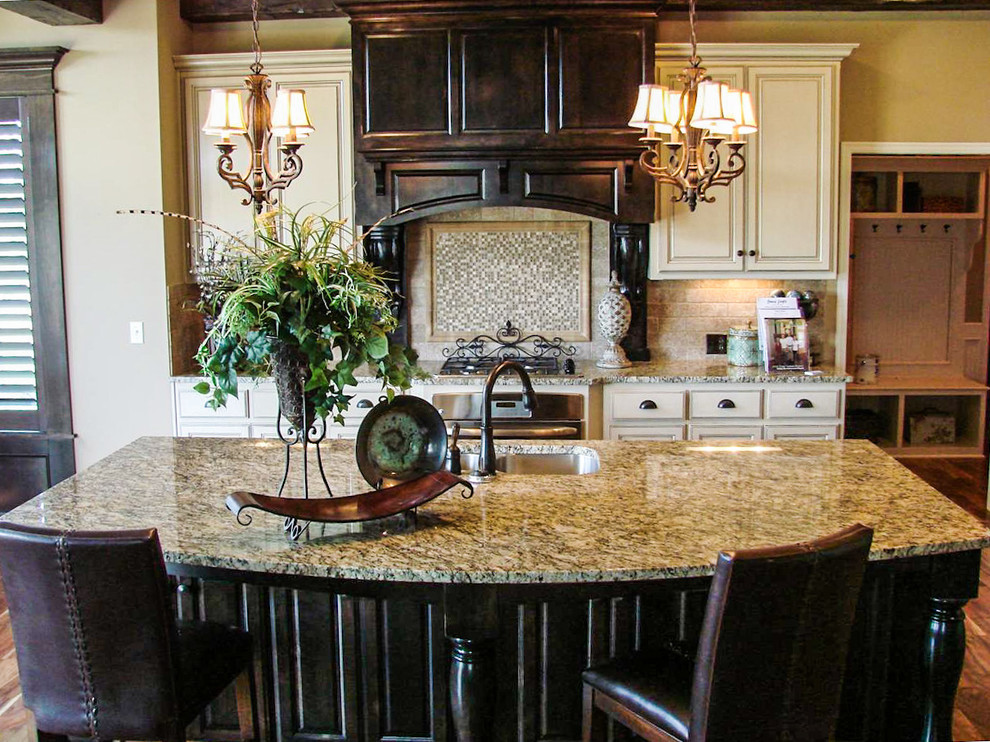 Kitchen Countertops - Traditional - Kitchen - Kansas City - by Evolve ...