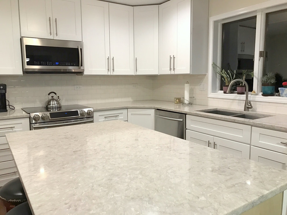 Kitchen Countertops Kitchen Chicago by Optimum Granite & Marble