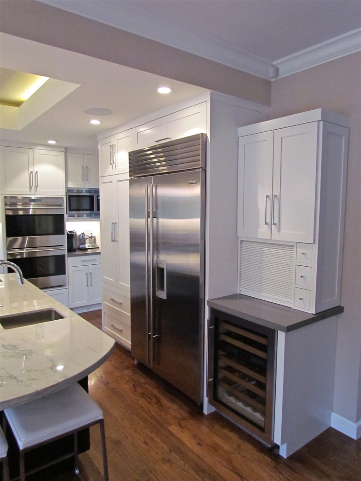 This is an example of a traditional kitchen in San Francisco.