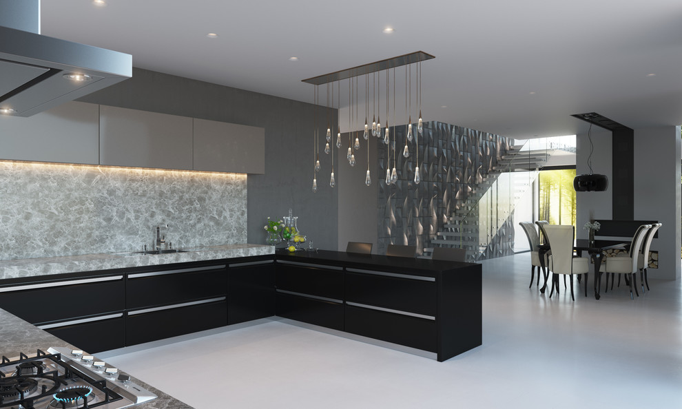 Modern inredning av ett stort svart svart kök, med släta luckor, svarta skåp, betonggolv, en halv köksö, en nedsänkt diskho, bänkskiva i onyx, grått stänkskydd, stänkskydd i marmor, rostfria vitvaror och vitt golv