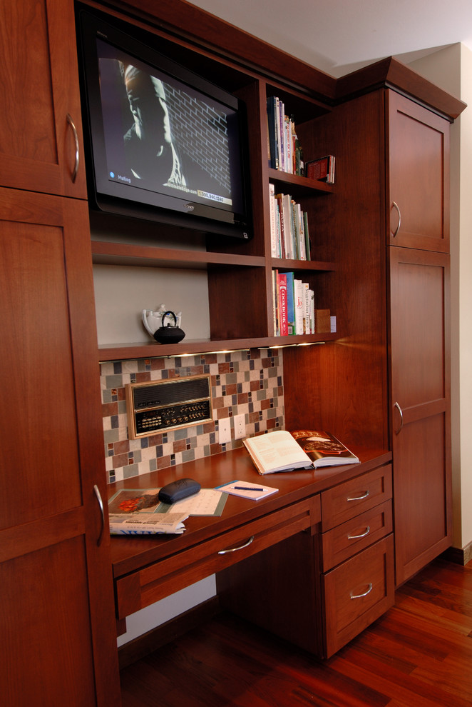 Kitchen Desk & Planning Area Contemporary Kitchen Other by