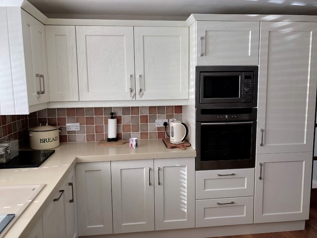 Kitchen Door Replacement - Shaker 45 for Customer in Kidlington Oxford -  Country - Kitchen - Oxfordshire - by Thinkdoors Quality Kitchens | Houzz IE