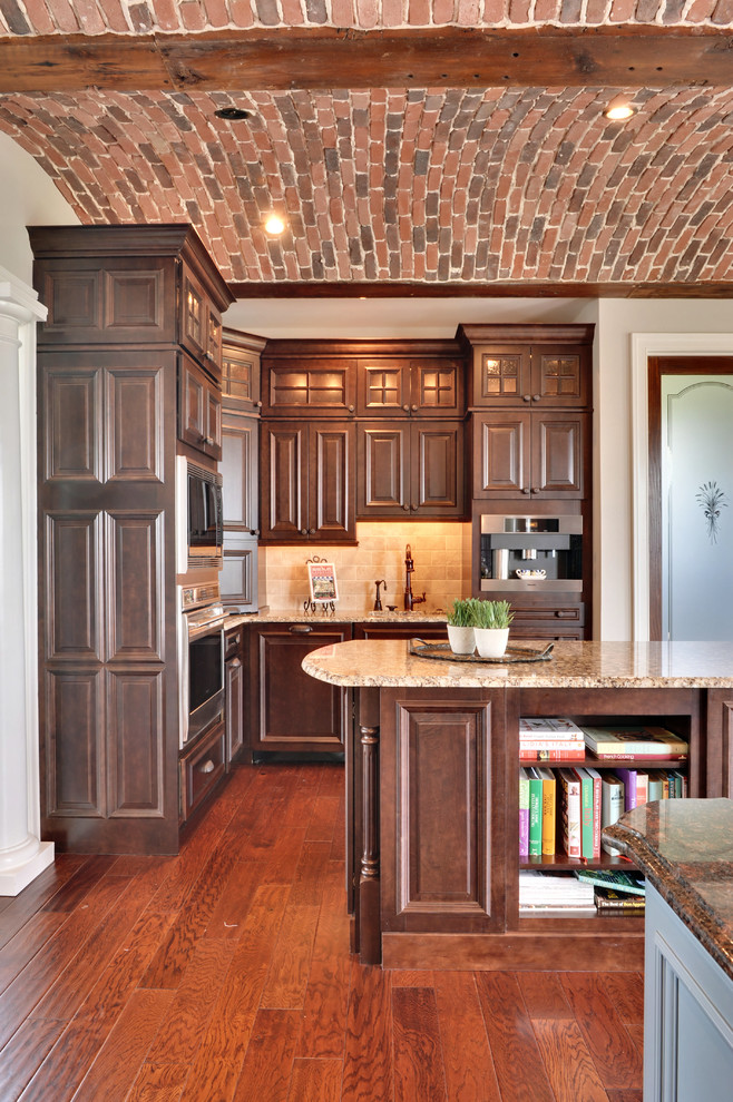 Example of a tuscan kitchen design in Philadelphia