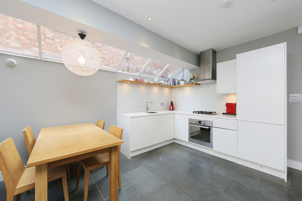 Inspiration for a contemporary l-shaped kitchen in London.